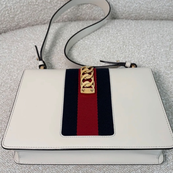 Authentic Gucci Small Sylvie Shoulder Bag White - Picture 12 of 15